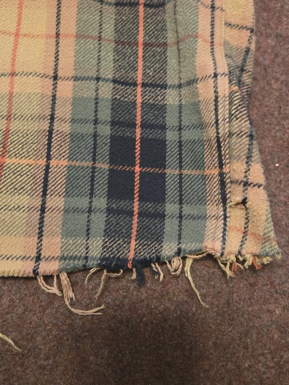 Vintage 90s Cabela's Logger Flannel Shacket Size Large Raw Hem Small Hole
